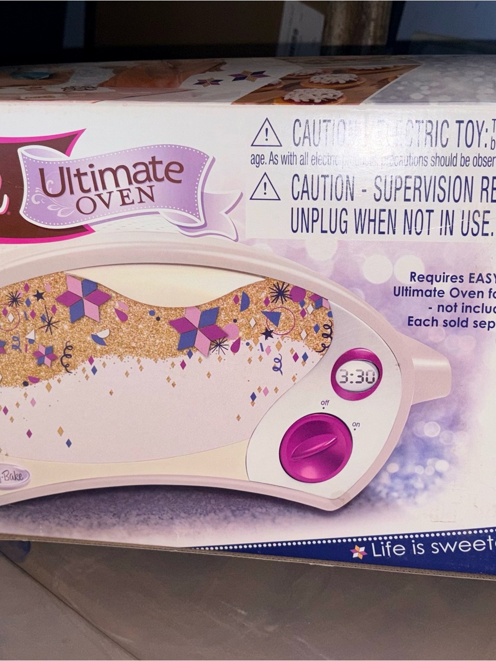New! Still in box! Pink Party Easy bake Oven - Play Kitchen Accessory